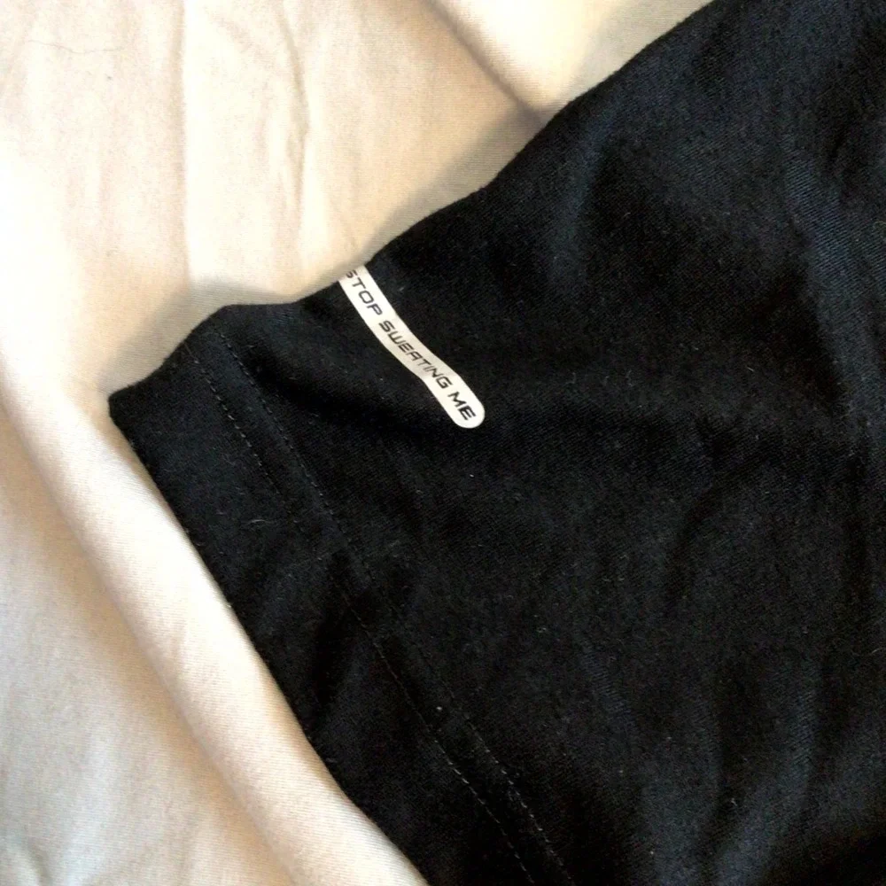And1 Men's T-Shirt Large Black Red Graphic Streetwear Stop Sweating‎ Me Pullover